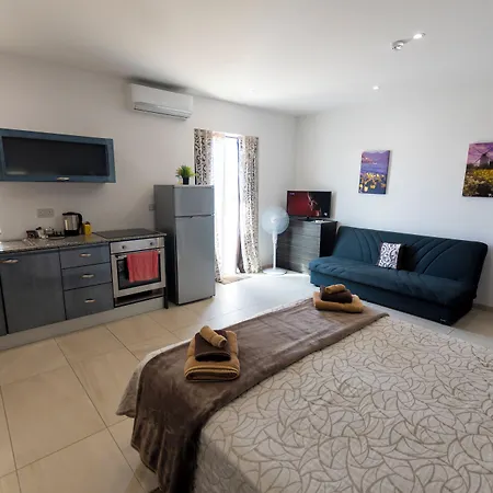 Estrella Apartment *